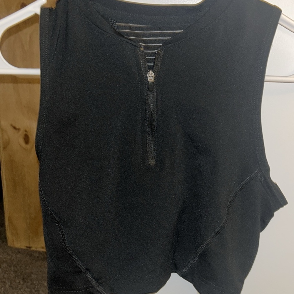 Nike women’s crop top black- small - Picture 3 of 5